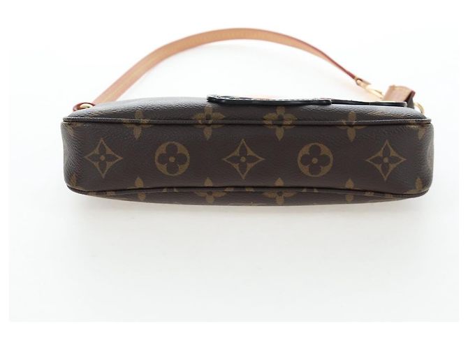 LOUIS VUITTON Panda LVxTM Pochette Accessoires Bag M13440 LV Auth BA15764SM Monograma - vista 5