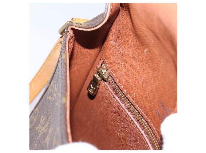 LOUIS VUITTON Monogram Saint Cloud MM Shoulder Bag M51243 LV Auth 205297 Monograma - vista 26