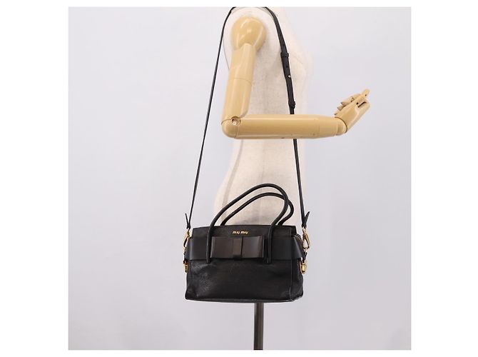 Borsa a mano Miu Miu con fiocco frontale in pelle 2way Black Gold Auth am12684V Nero D'oro - vista 26