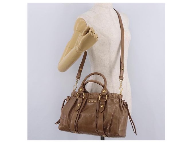Bolsa de mão Miu Miu em couro 2way Bege Dourado Auth 167654SAM - vista 27