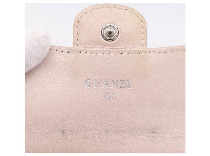 Cartera CHANEL Matelasse de piel de cordero beige y plata CC Auth 205317 - vista 18