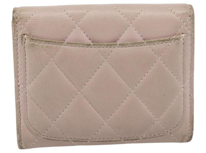 Cartera CHANEL Matelasse de piel de cordero beige y plata CC Auth 205317 - vista 2