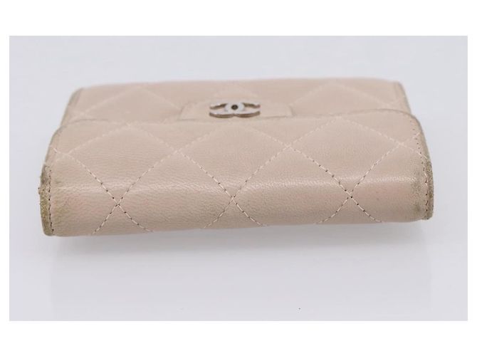 Cartera CHANEL Matelasse de piel de cordero beige y plata CC Auth 205317 - vista 5