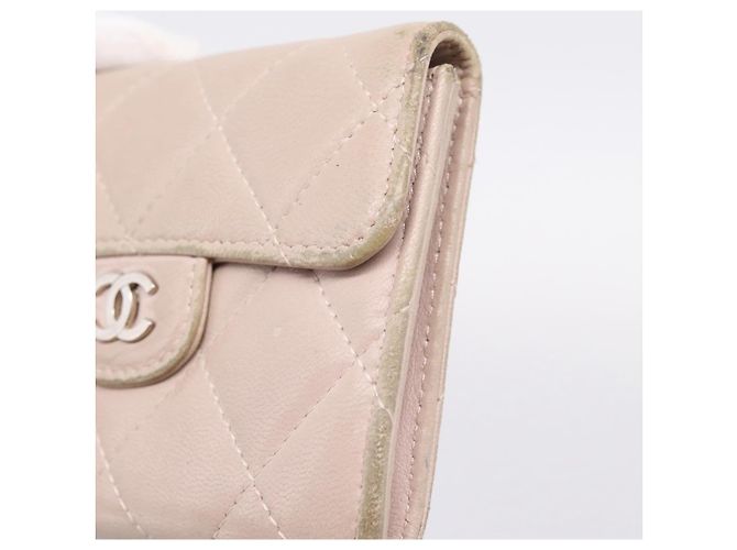 Cartera CHANEL Matelasse de piel de cordero beige y plata CC Auth 205317 - vista 8