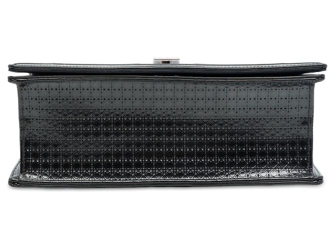 Bolsa Tiracolo Diorama com Aba em Verniz Microcannage Preta, Tamanho Medium Preto - vista 3
