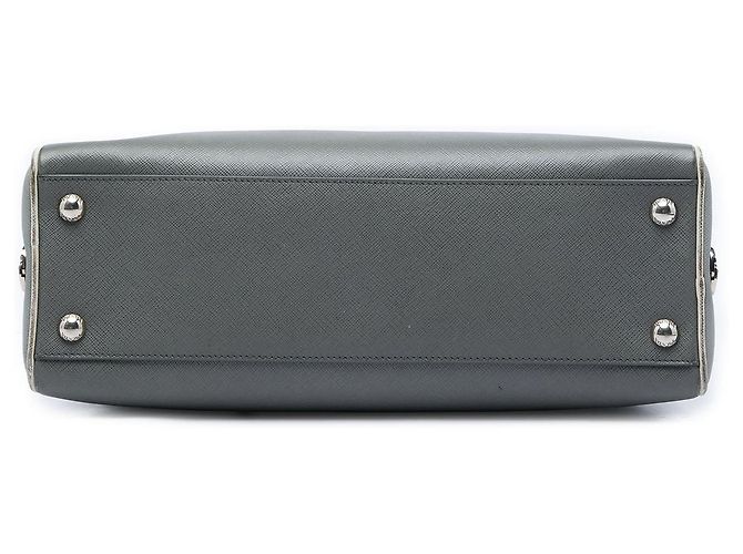 Sac à main Prada Saffiano Lux Pyramid Frame Gris - vue 3