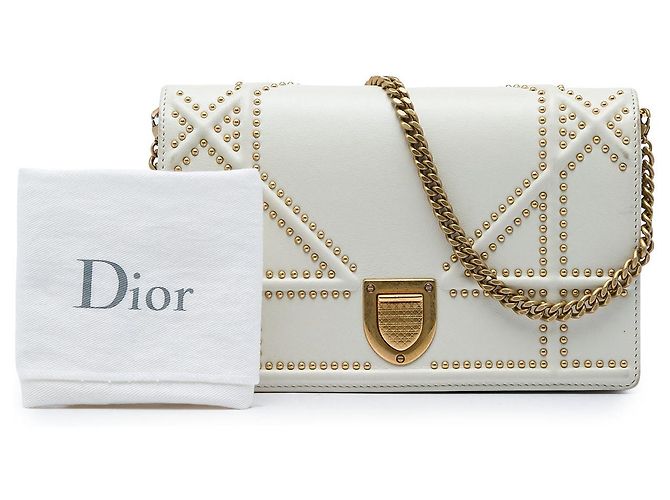 Borsa a tracolla Diorama in vitello borchiato bianco Dior - vista 6