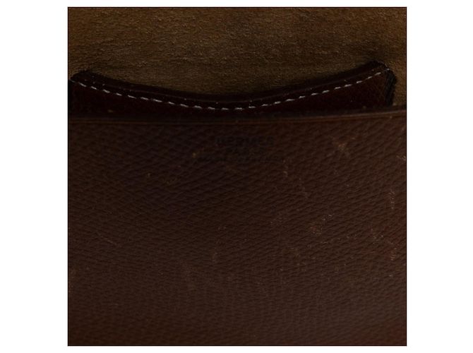 Pochette Hermès Courchevel castanha e mala de cintura verde Marrom - vista 5
