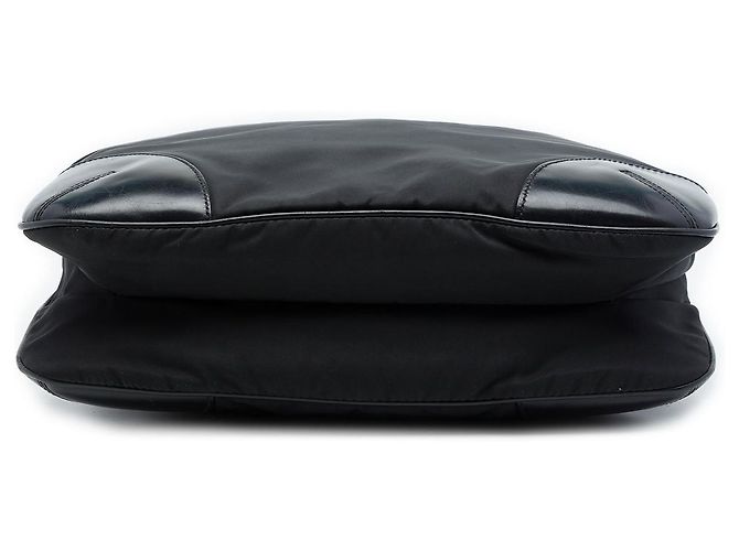 Prada Tessuto Crossbody mit Lederbesatz, Schwarz - Ansicht 3