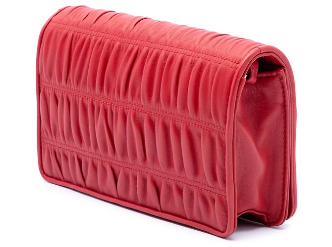 Bolso bandolera con solapa y cadena Prada Nappa Gaufre rojo Roja - vista 2