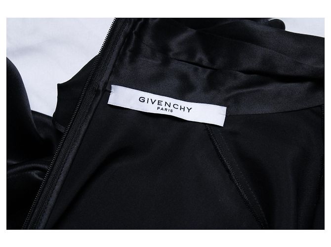 Givenchy, vestido de seda negro con lazo - vista 7