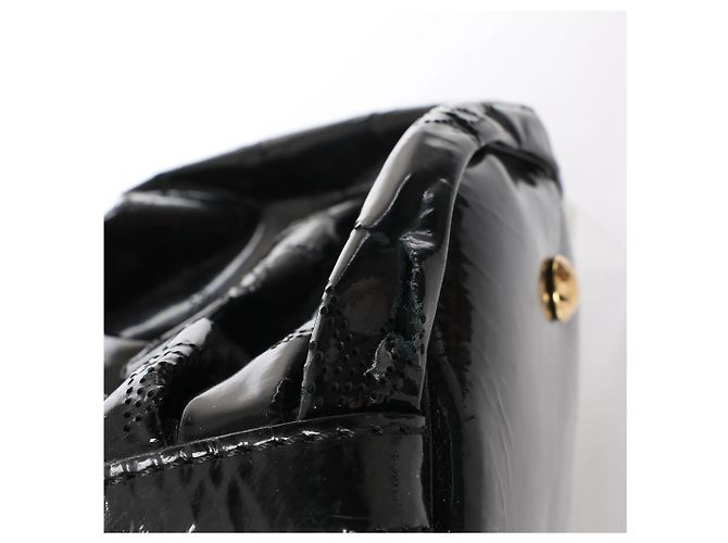 Borsa a tracolla Louis Vuitton Surya XL Monogram Mahina in pelle verniciata Nera M95796 - vista 10