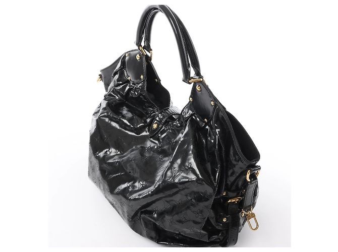 Borsa a tracolla Louis Vuitton Surya XL Monogram Mahina in pelle verniciata Nera M95796 - vista 5