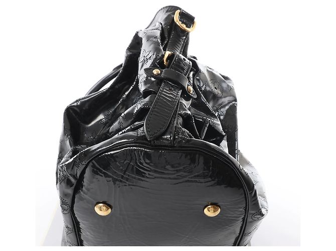 Borsa a tracolla Louis Vuitton Surya XL Monogram Mahina in pelle verniciata Nera M95796 - vista 8