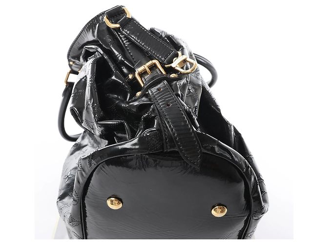 Borsa a tracolla Louis Vuitton Surya XL Monogram Mahina in pelle verniciata Nera M95796 - vista 9