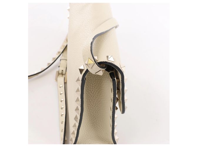 Borsa a tracolla Rockstud Small in pelle grana Valentino Garavani in Beige - vista 4