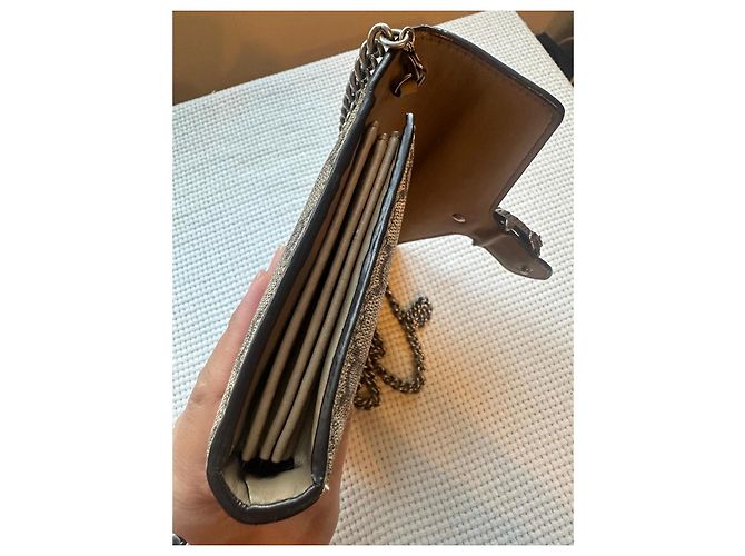 Gucci Dionysus Cartera con Cadena GG Supreme Beige Castaño - vista 10