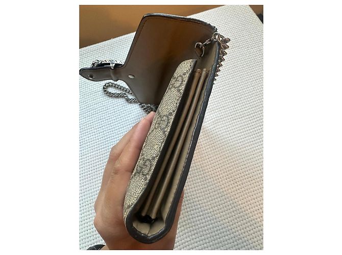 Gucci Dionysus Cartera con Cadena GG Supreme Beige Castaño - vista 11