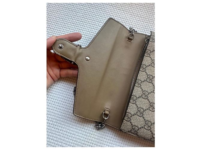 Gucci Dionysus Cartera con Cadena GG Supreme Beige Castaño - vista 6