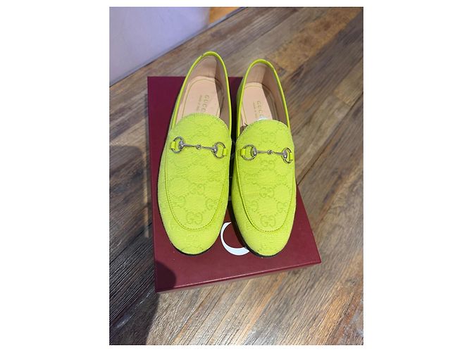 Mocassini Gucci in tela monogramma GG Verde - vista 2