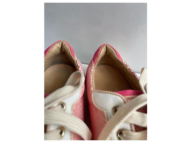 Christian Louboutin Sneakers con Borchie Rosa Bianco - vista 4