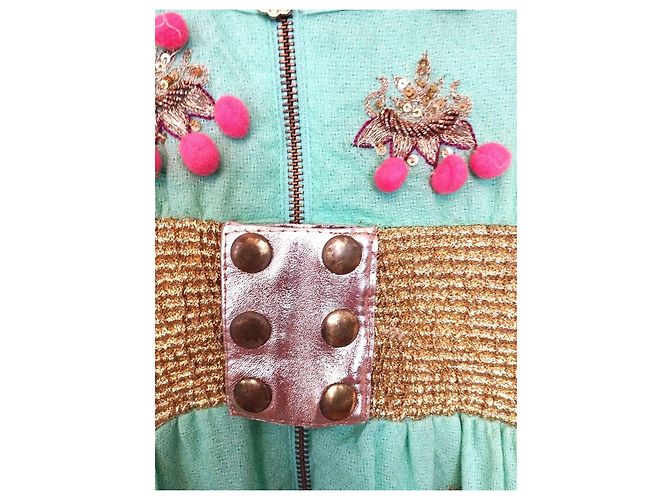 Manoush Vestido Féerie Piecettes Bordado em Lã de Algodão e Couro Rosa Turquesa Gold hardware - vista 17