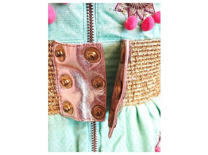 Manoush Vestido Féerie Piecettes Bordado em Lã de Algodão e Couro Rosa Turquesa Gold hardware - vista 18