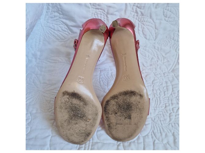 Gianvito Rossi Riemchen-Heels aus rosa Metallic-Leder Pink - Ansicht 5