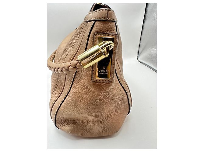 Bamboo Gucci Bella Bolsa Hobo em Couro com Tassel de Bambu Bege - vista 4