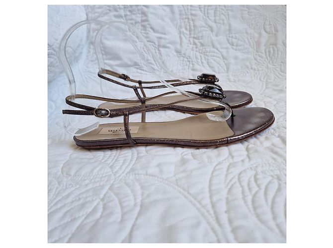 Valentino Garavani Sandali thong in pelle bronze con gioielli Bronzo - vista 4