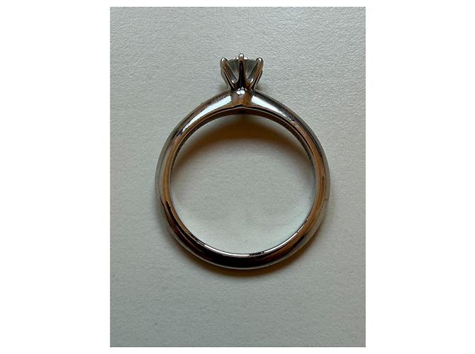 Tiffany & Co. Solitär-Diamantring aus Platin 0.38ct Silber - Ansicht 9