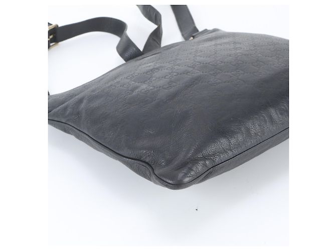 Bolsa de Ombro em Couro Gucci Guccissima Preto - vista 5