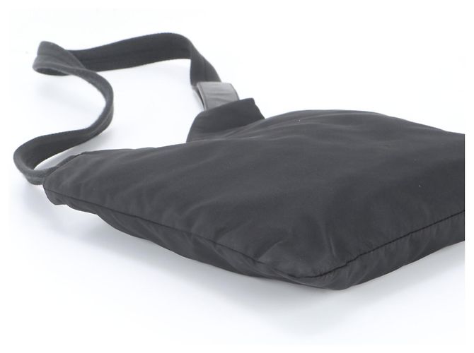 Sac à épaule Prada en nylon Tessuto avec logo triangle Noir - vue 5
