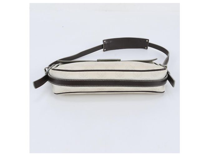 Bolso de hombro de piel Loewe Anagram Repeat Castaño Crudo - vista 5