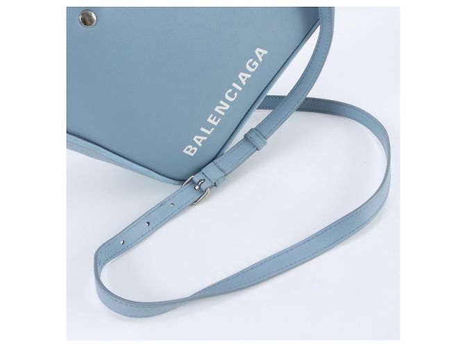 Sac à épaule 2-en-1 en cuir Balenciaga Triangle Duffle Bleu clair - Ansicht 3