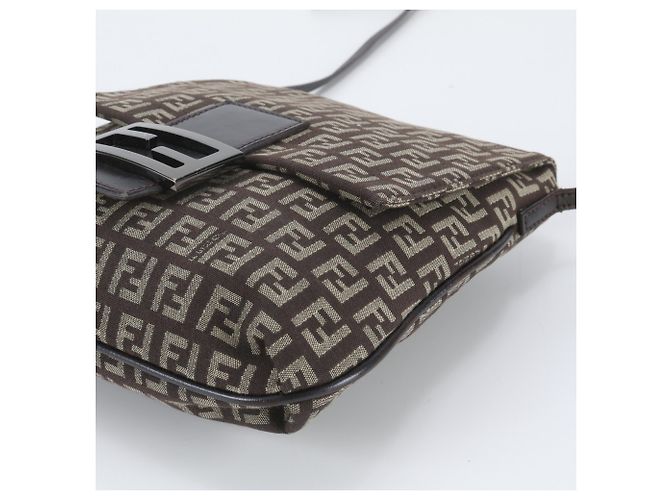 Borsa a tracolla in pelle Fendi FF Zucchino Marrone - vista 4