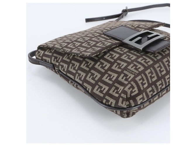 Borsa a tracolla in pelle Fendi FF Zucchino Marrone - vista 6