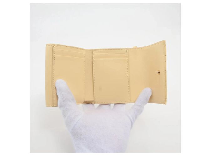 Christian Dior Cartera tri-fold Lady Dior en piel Cannage Amarillo - vista 5