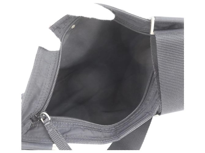 Sac à épaule en cuir et nylon Tessuto avec logo triangle Prada Noir - vue 7