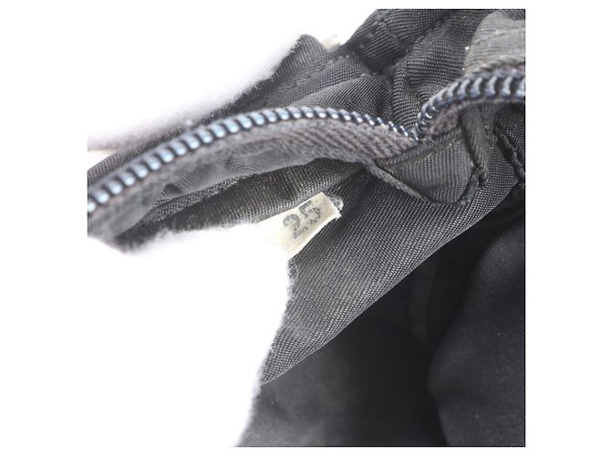 Sac à épaule Prada en nylon Tessuto avec logo triangle Noir - vue 10