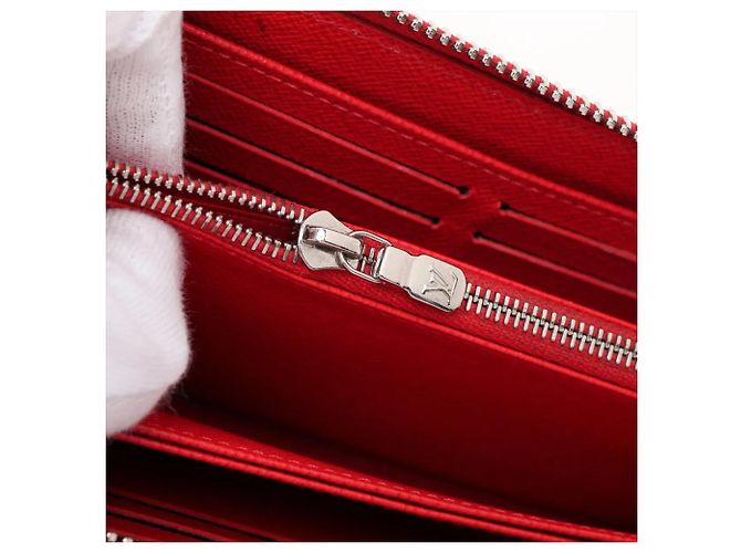 Cartera Louis Vuitton Epi Zippy Roja - vista 9