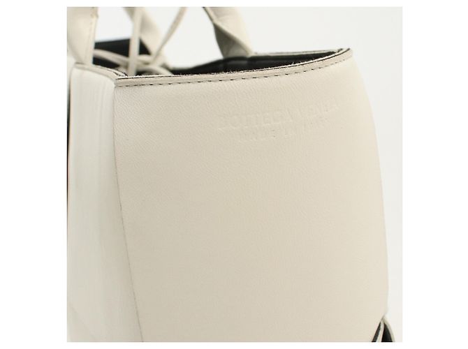 Saco Tote Bottega Veneta Medium Arco Branco - vista 7