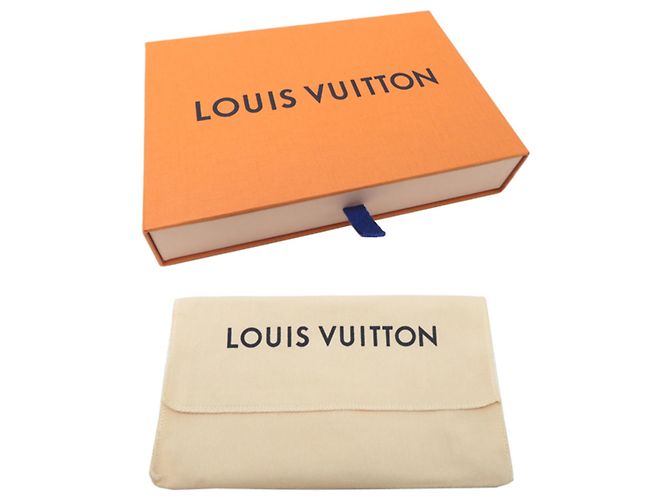 Breloque de sac à main Louis Vuitton Monogram Noir - vue 9