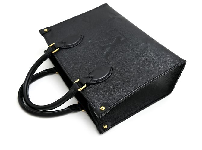 Bolsa Louis Vuitton OnTheGo PM Preto - vista 3