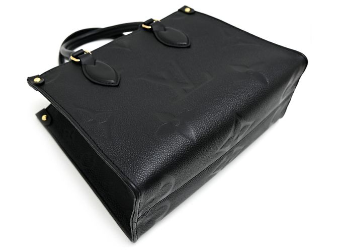 Bolsa Louis Vuitton OnTheGo PM Preto - vista 4