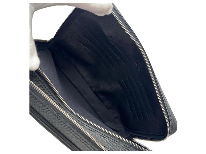 Louis Vuitton Taiga Neo Pavel Second Bag Gris - vue 7