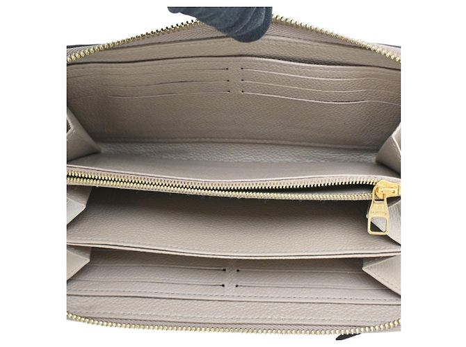 Cartera Bi-Fold Zippy Louis Vuitton Gris Crudo - vista 5