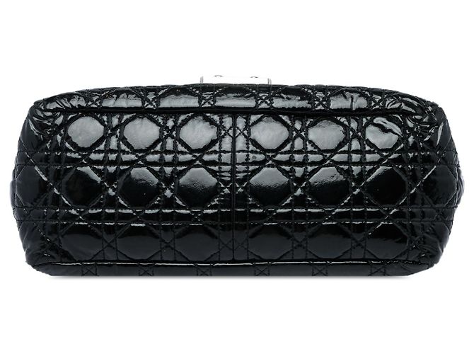 Borsa a tracolla Dior New Lock in vernice nera Cannage Nero - vista 3