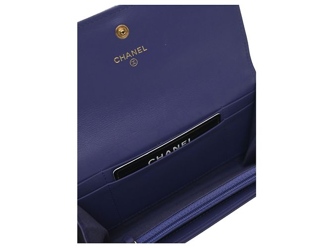Carteira longa com aba Chanel 19 em pele de cabra acolchoada roxa Roxo - vista 4