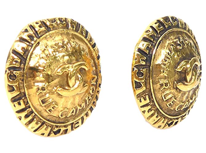 Brincos de pressão redondos Chanel Gold CC com logótipo banhado a ouro Dourado - vista 2